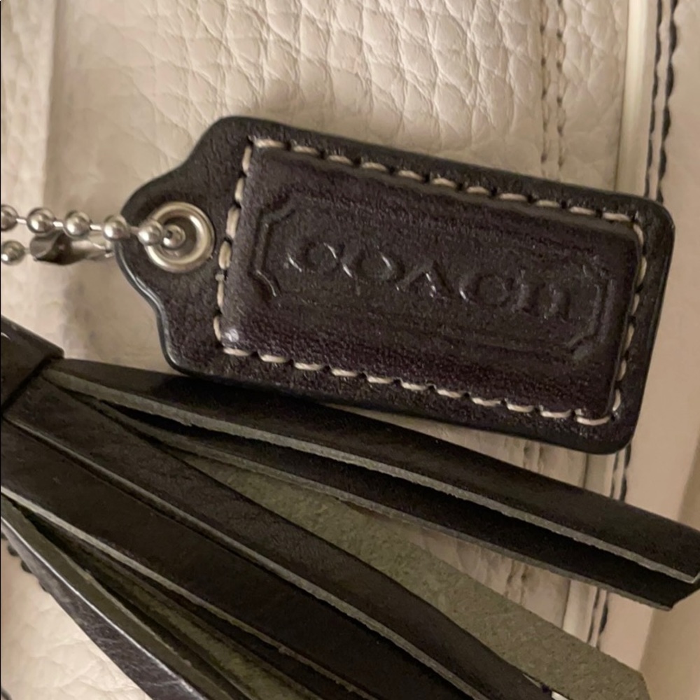 Pocketbook - Picture 4 of 5